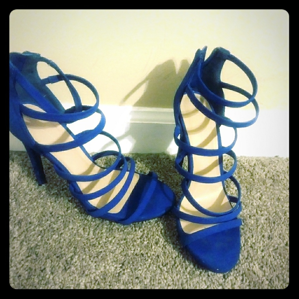 Sexy royal blue heels